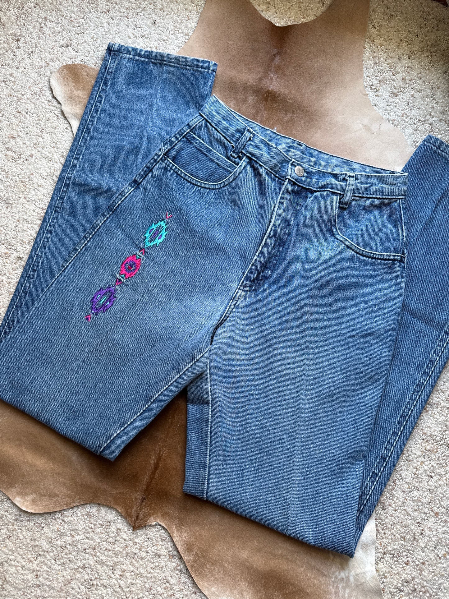 27" Denim Lightwash Aztec Ropers