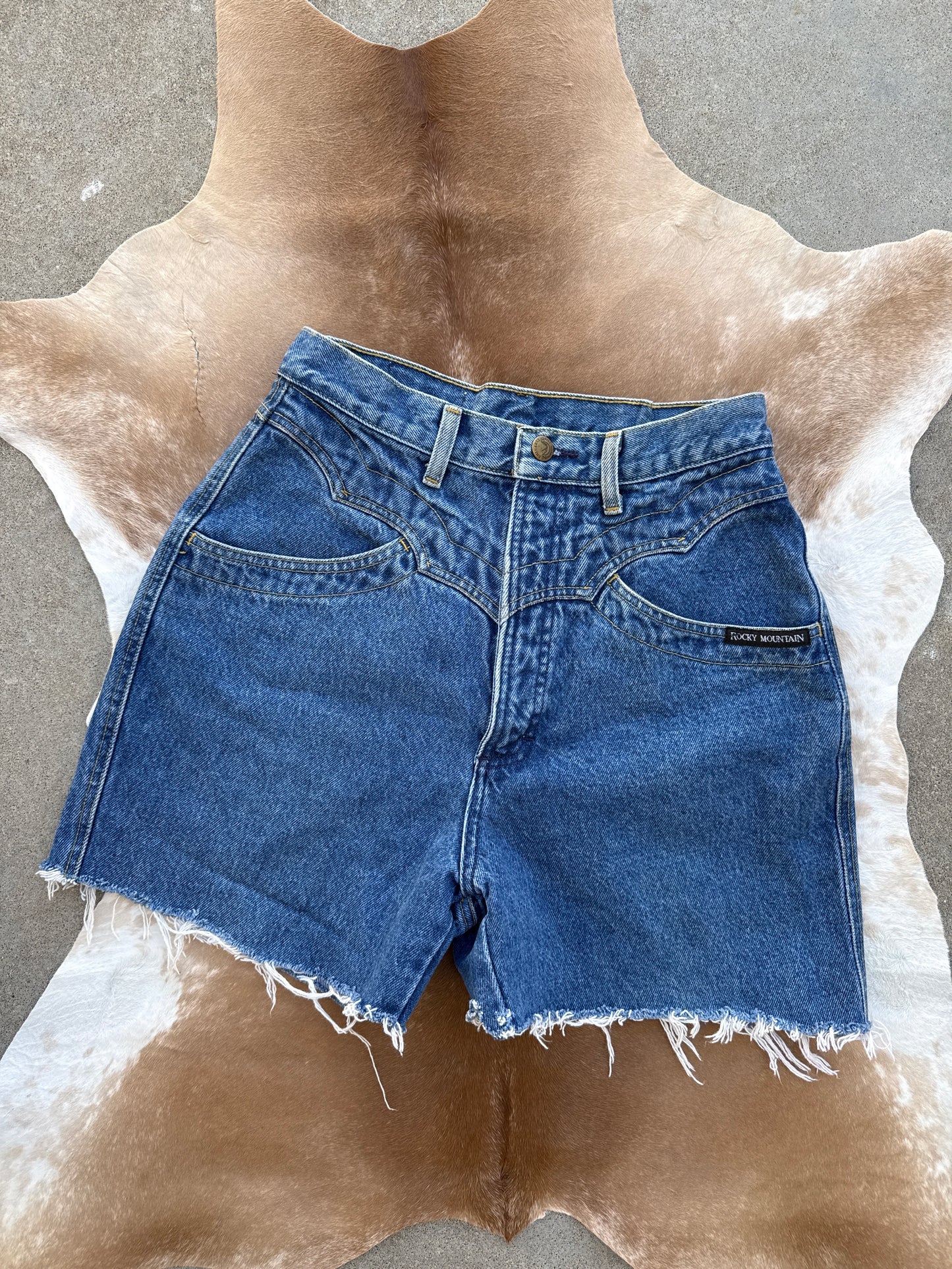 27” Rocky Shorts