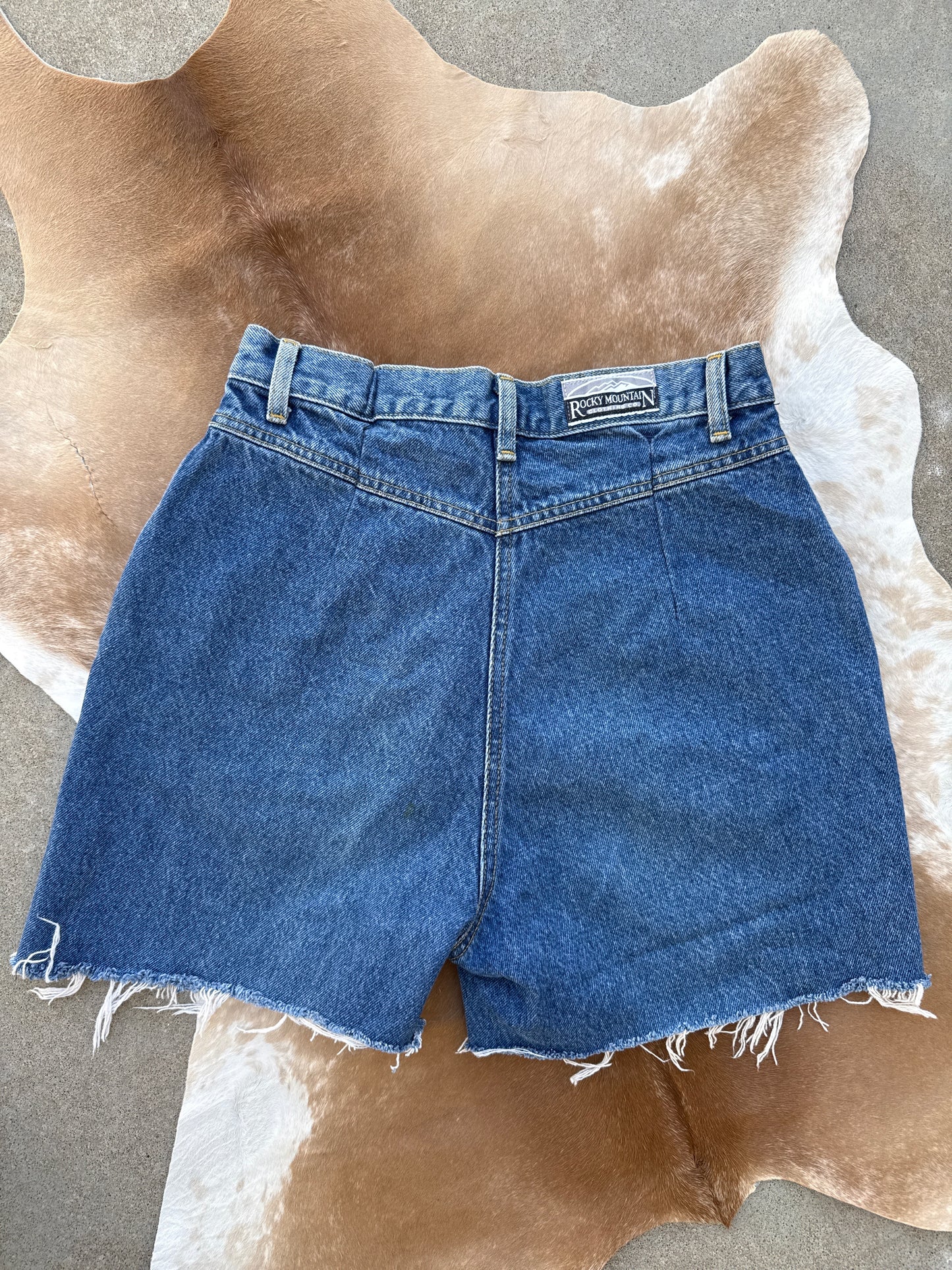 27” Rocky Shorts