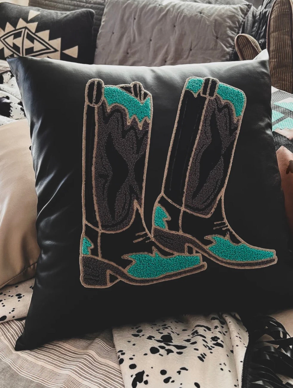 Stepping out Pillowcase