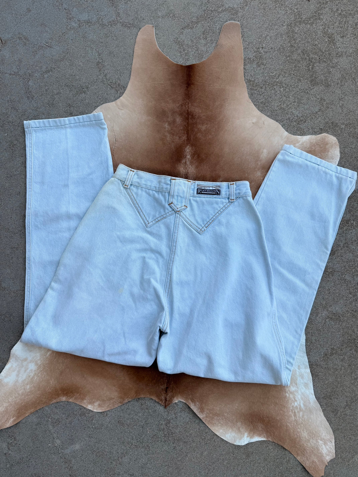 27' Rockies Jeans
